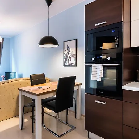 Wola Pleasure Place Apartment